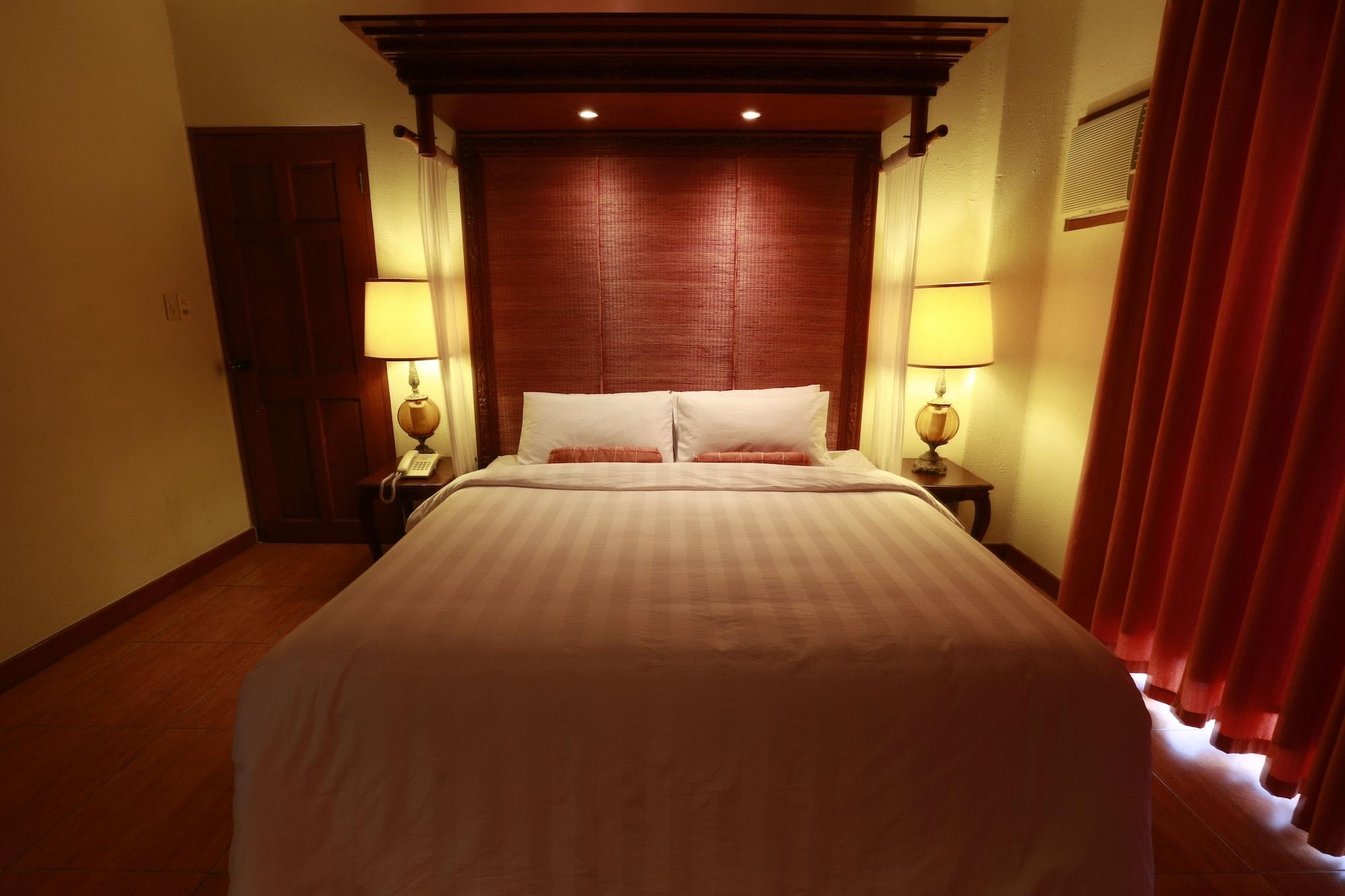 Java Hotel Laoag Exteriör bild