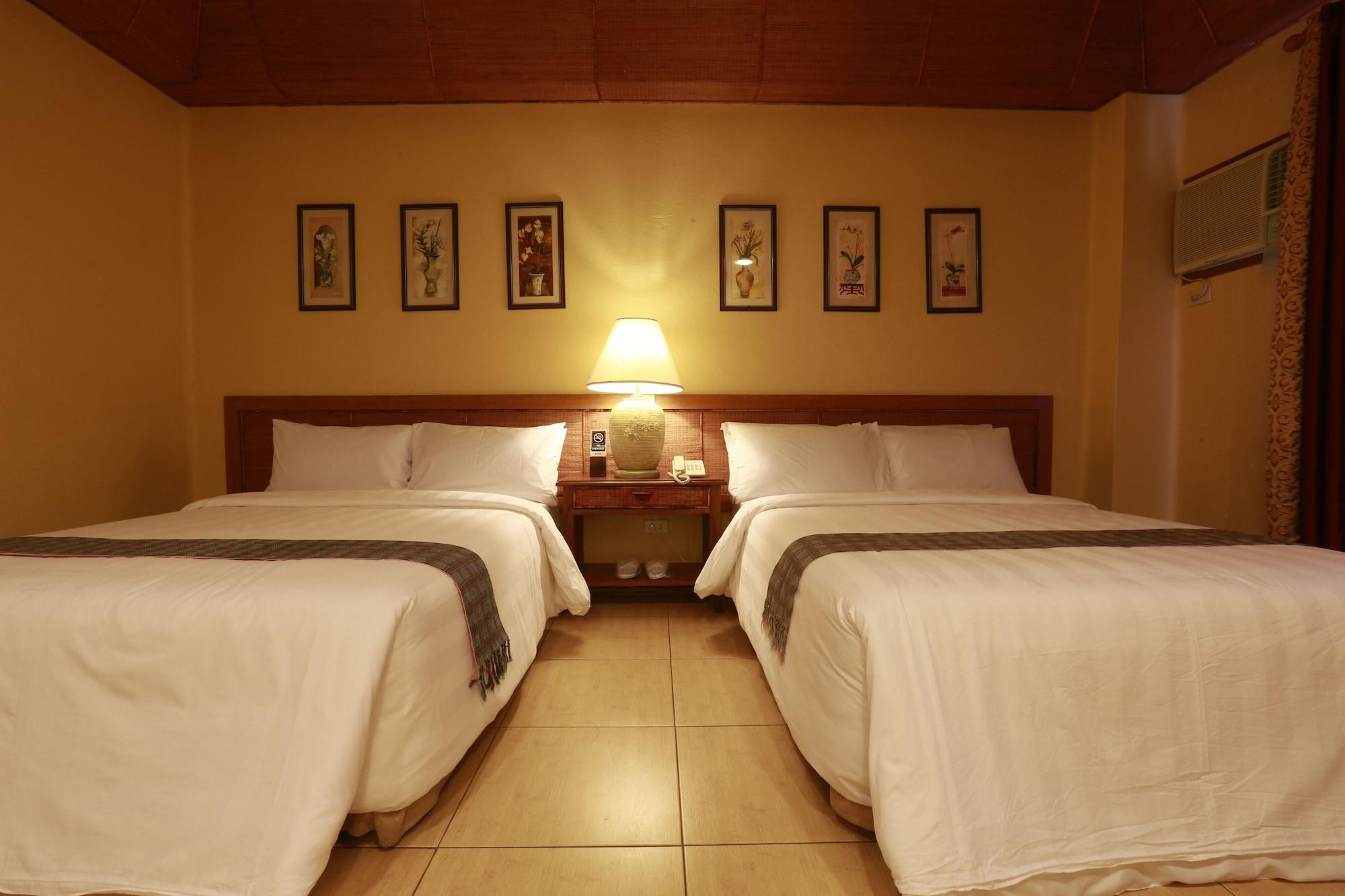 Java Hotel Laoag Exteriör bild