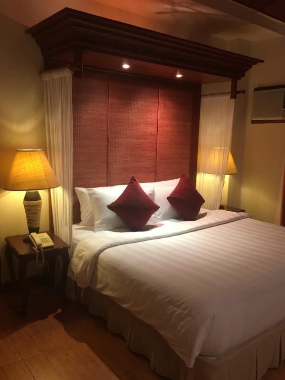 Java Hotel Laoag Exteriör bild